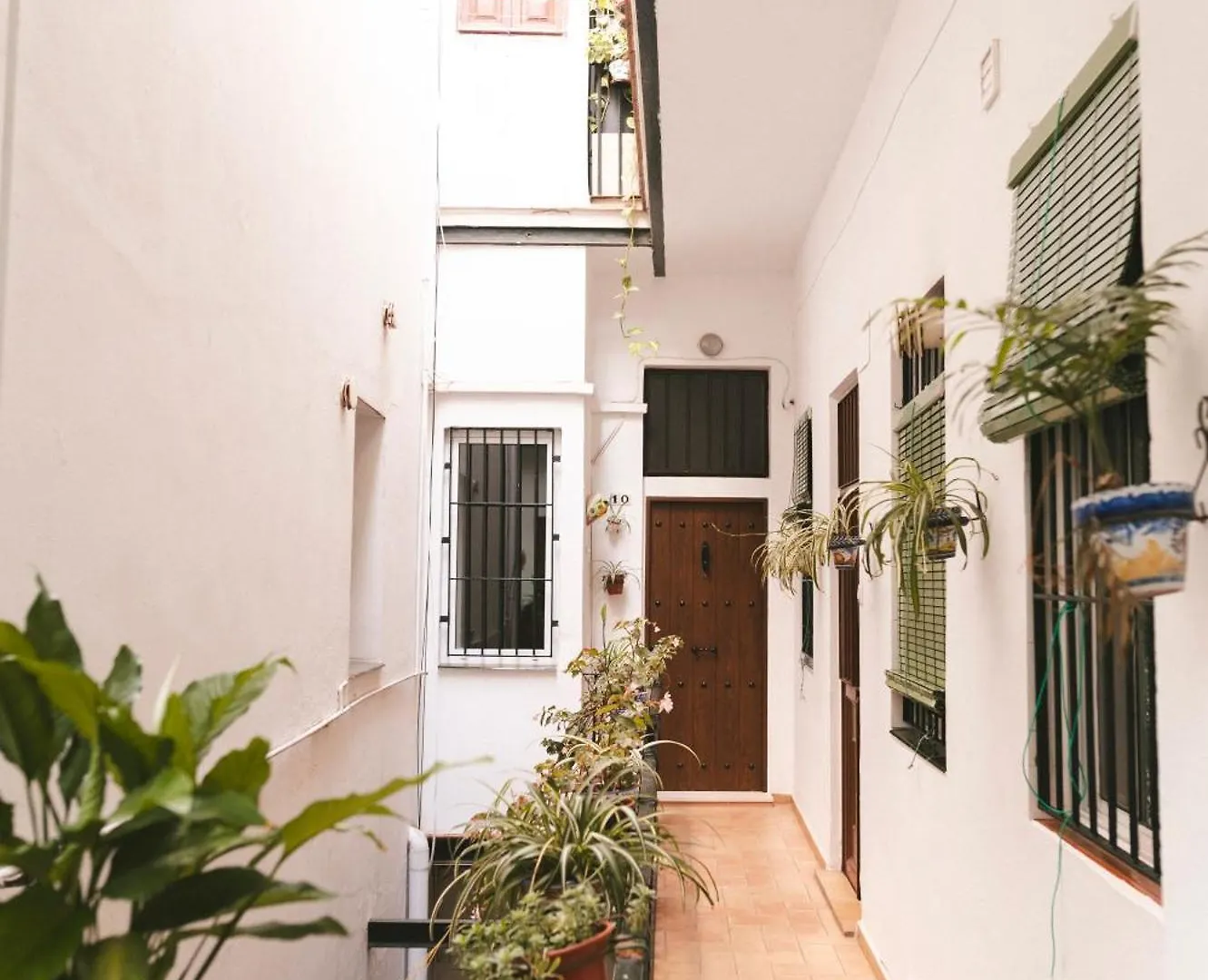 Luxury Apartment In Triana Close To The River Seville