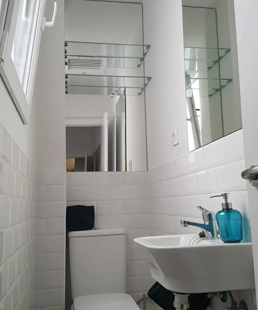 Luxury Apartment In Triana Close To The River Seville