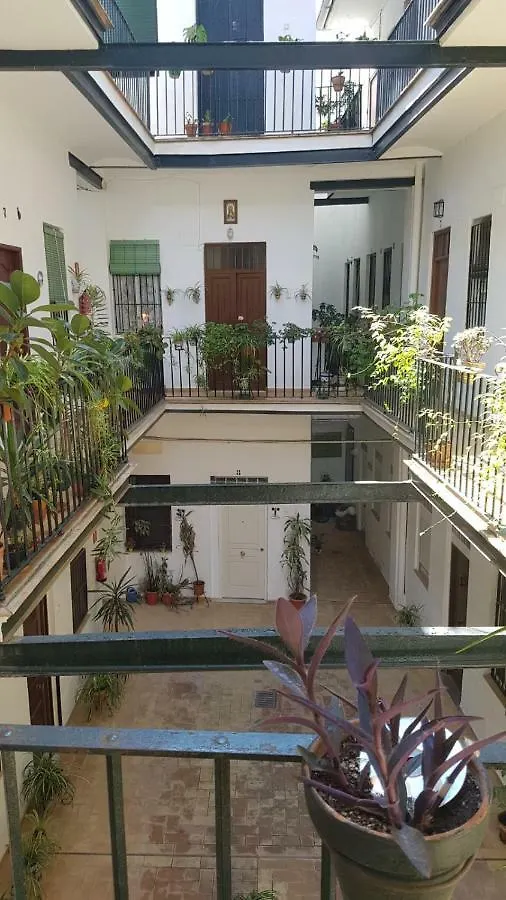 Luxury Apartment In Triana Close To The River Seville