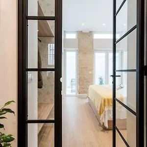 Behouse Arroyo A Seville