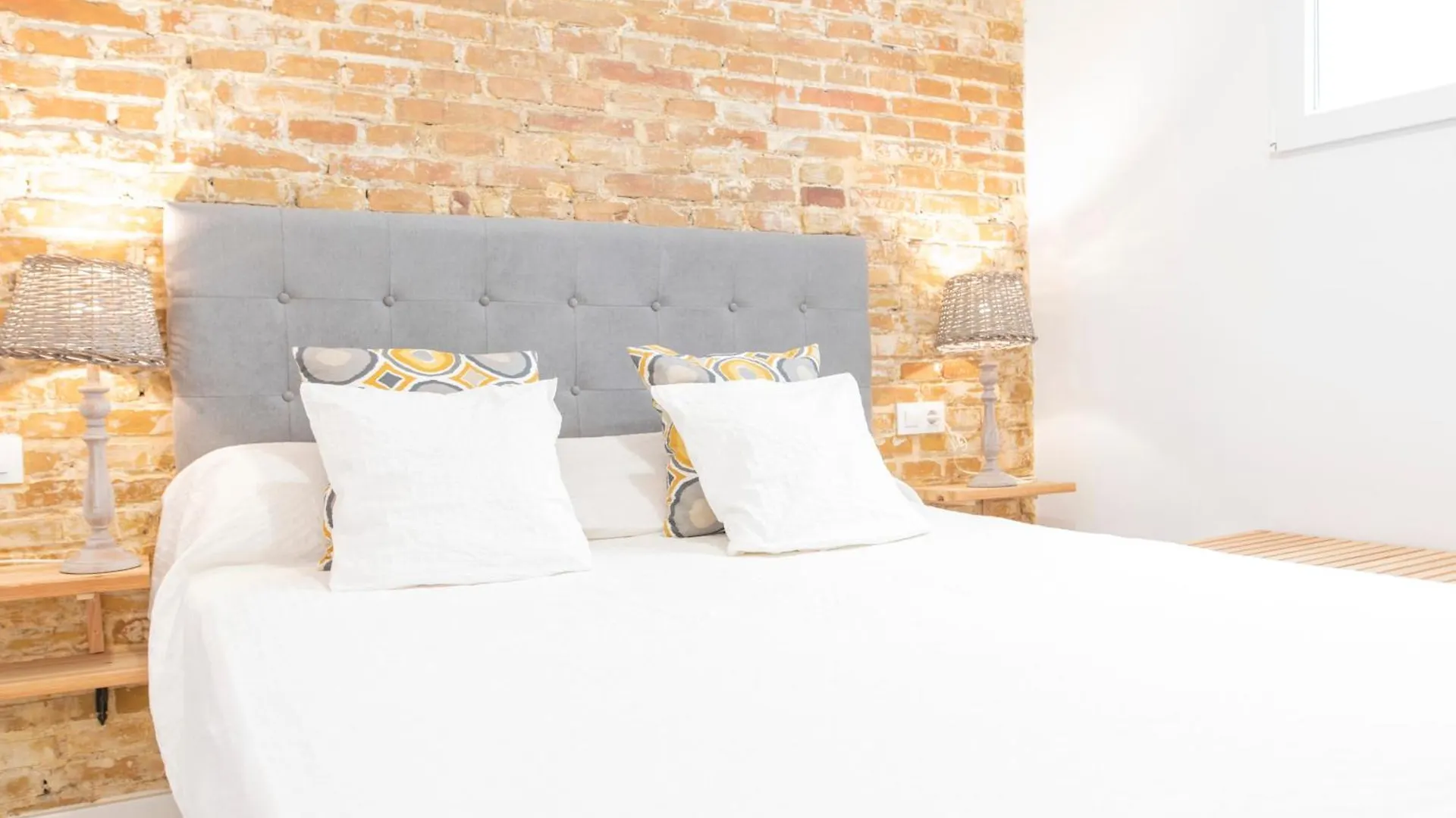 Luxury Apartment In Triana Close To The River Seville Spain